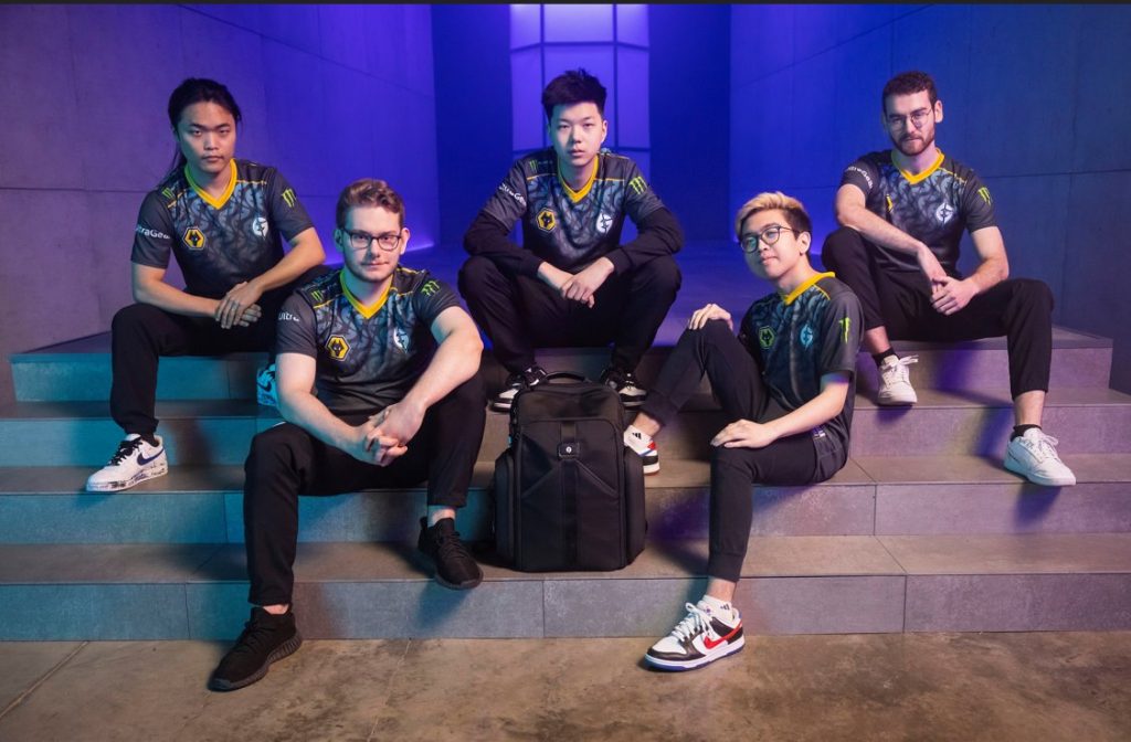 Evil Geniuses on the verge of securing first LCS Final spot after eliminating Cloud9